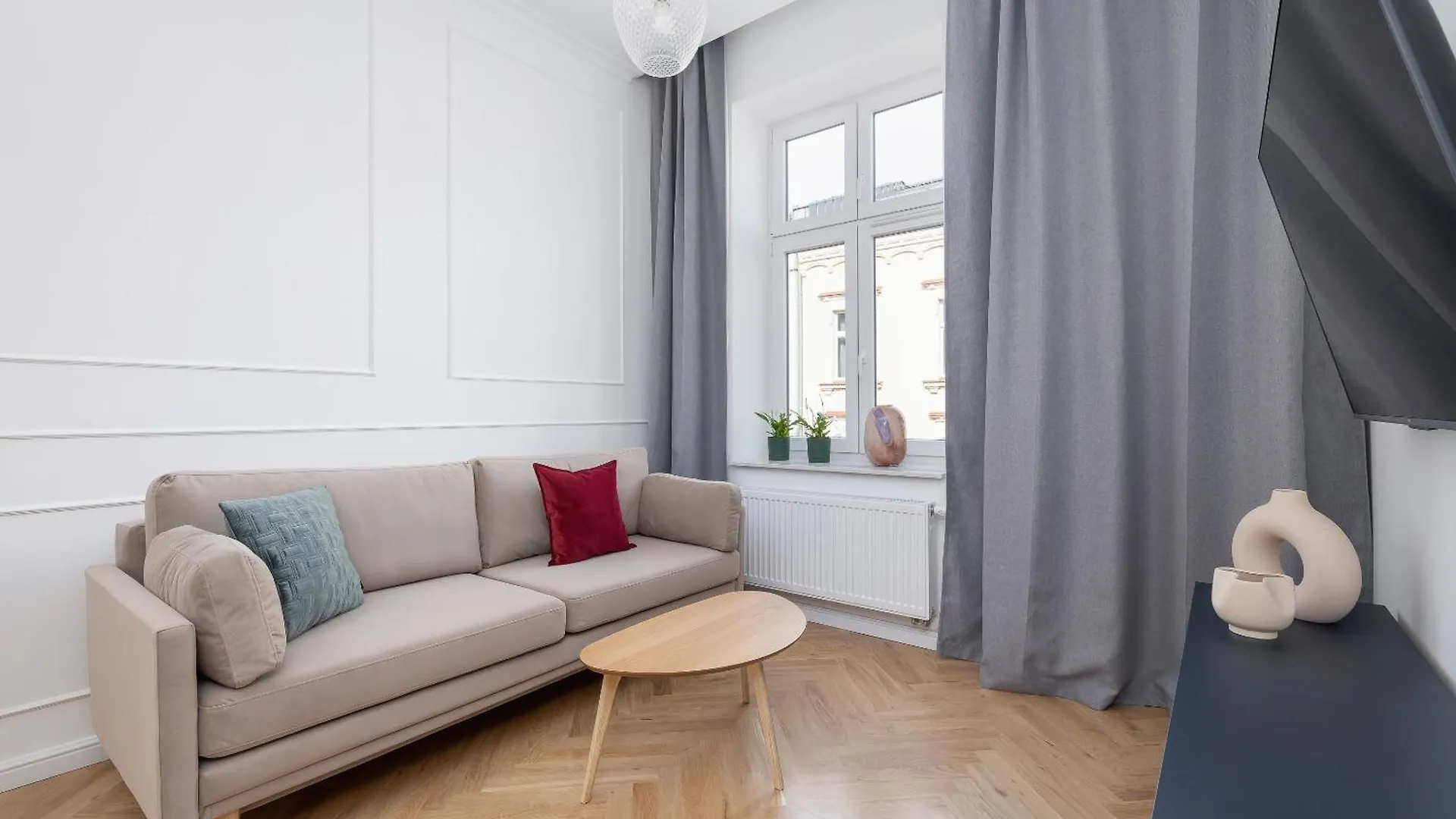 4-Bedroom Apartment - Private Sauna - Wielopole 7 Krakow Poland