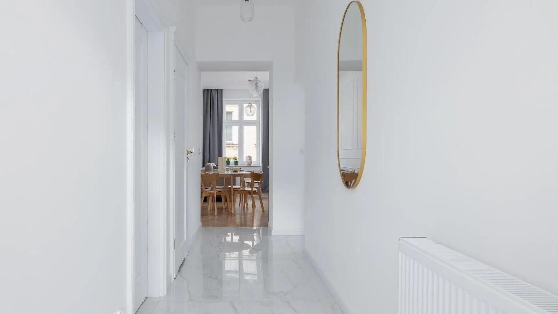 4-Bedroom Apartment - Private Sauna - Wielopole 7 Krakow Poland