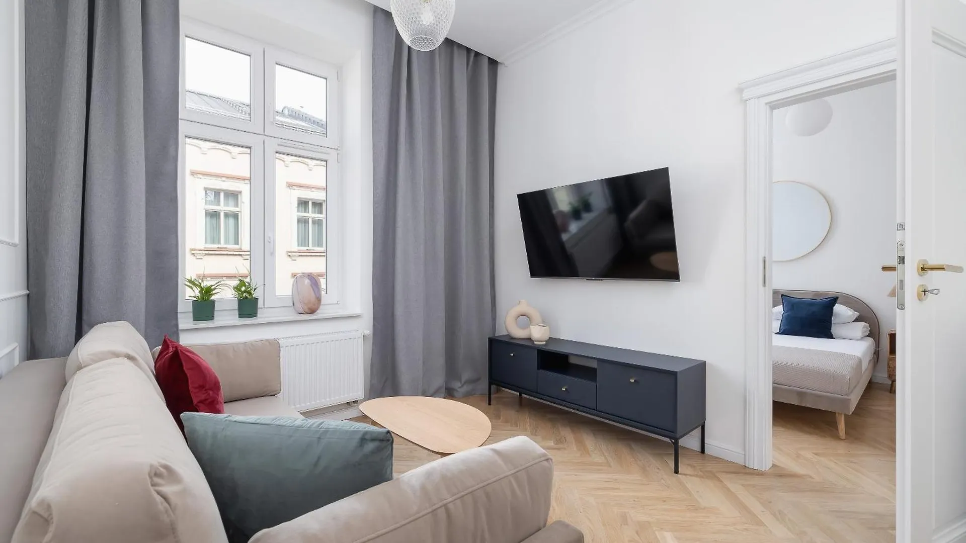 4-Bedroom Apartment - Private Sauna - Wielopole 7 Krakow