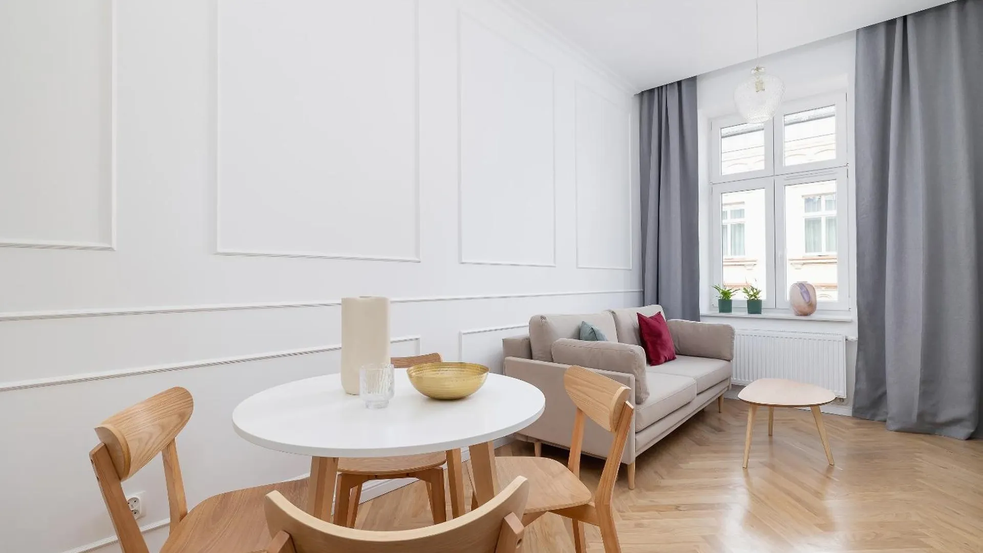 4-Bedroom Apartment - Private Sauna - Wielopole 7 Krakow