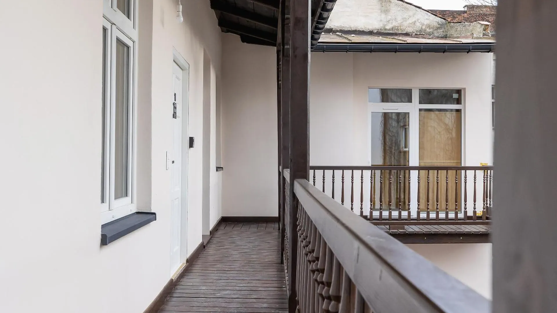 4-Bedroom Apartment - Private Sauna - Wielopole 7 Krakow Poland