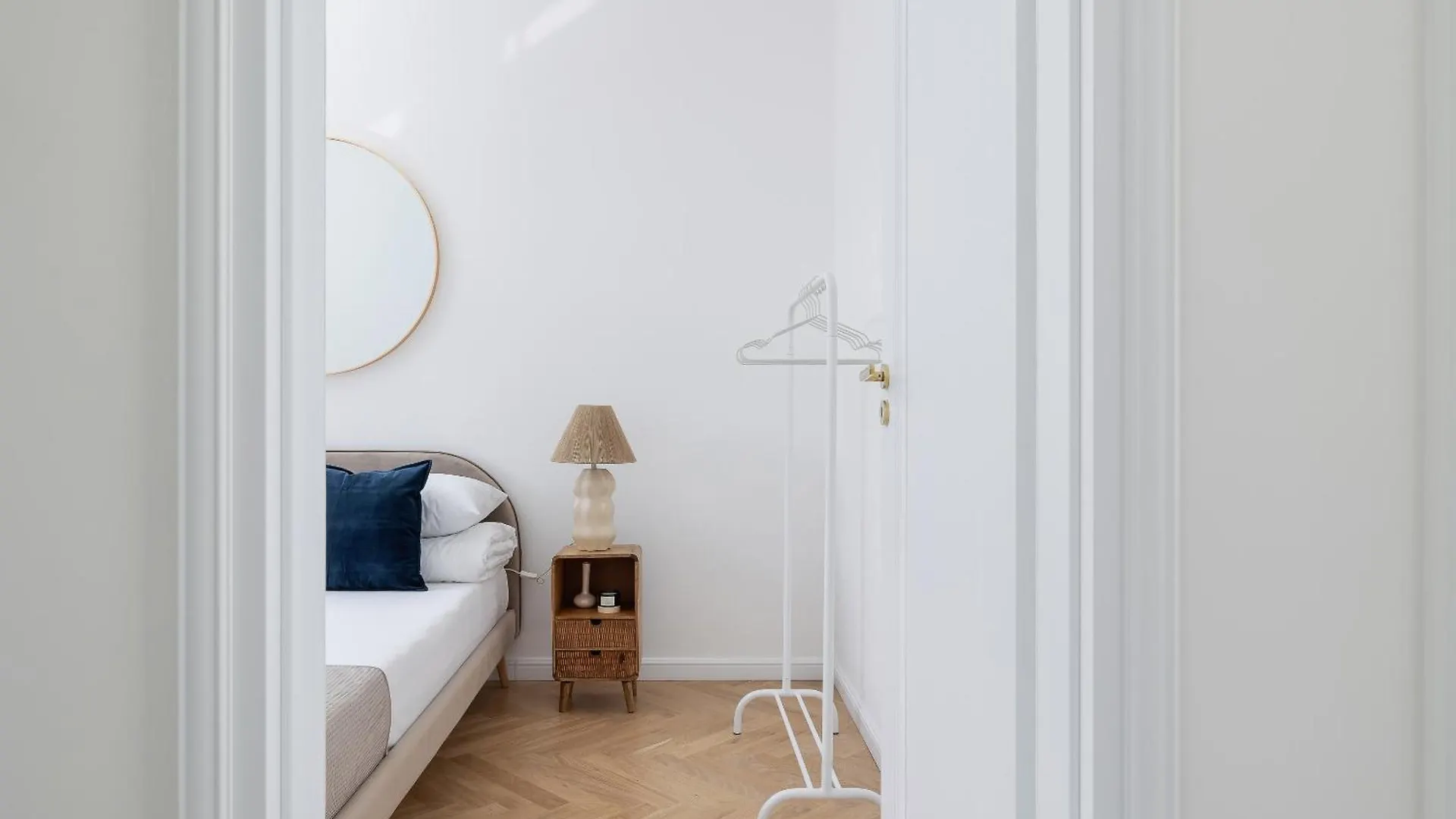 4-Bedroom Apartment - Private Sauna - Wielopole 7 Krakow Poland